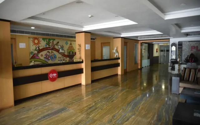 OYO 2724 Hotel PLA Residency