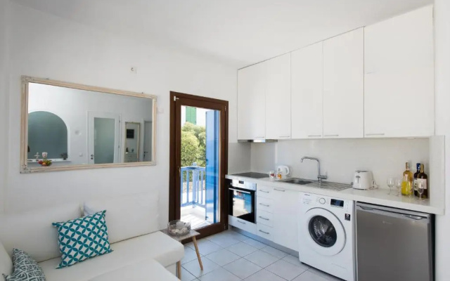 Olive Tree, Mykonos Town 2BRM Apartment with Pool