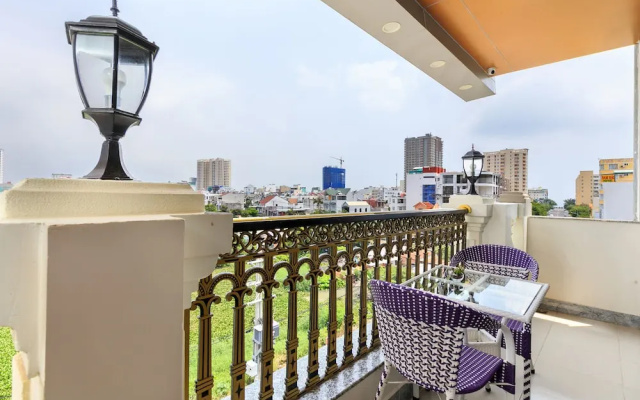 Camy Hotel by OYO Rooms