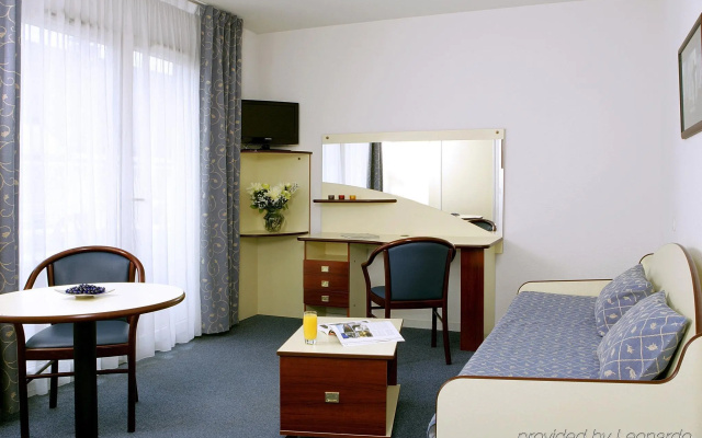BRIT HOTEL Confort Lannion Centre Gare