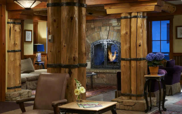Inn at Lost Creek
