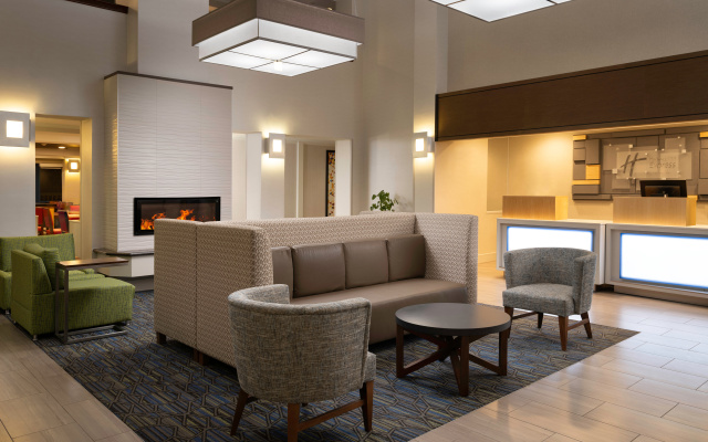 Holiday Inn Express Suites Belmont by IHG