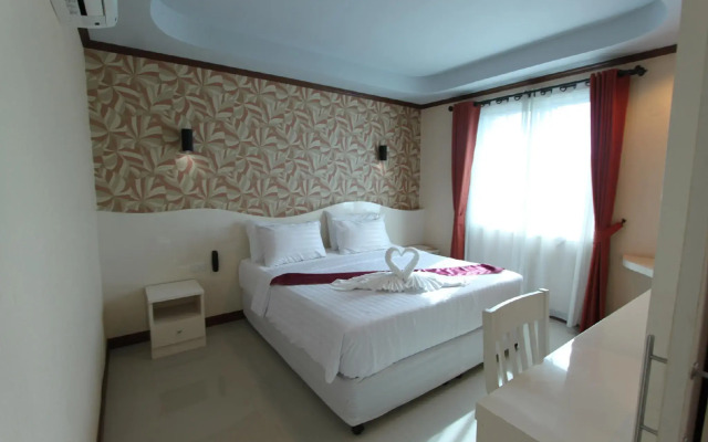 Thada Chateau Hotel