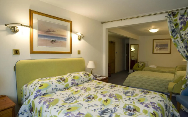 Moorings Hotel