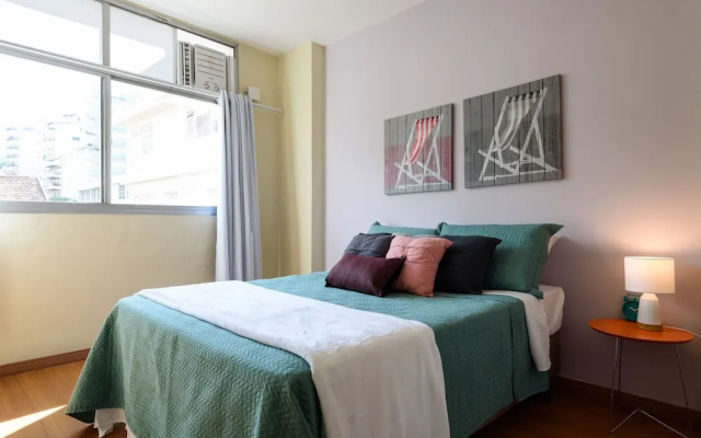 Apartment Near The Subway With 2 Balconies