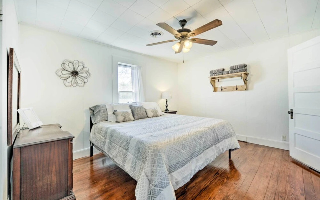 Charming Home Near Downtown Fredericksburg!