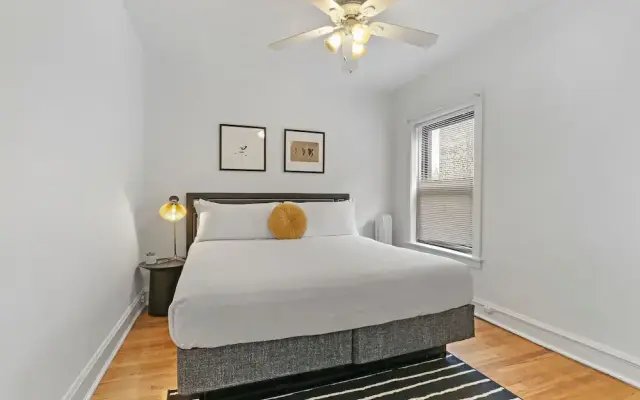 1BR Apt with Modern Elegance in Boystown
