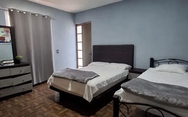 La Cabaña Hotel