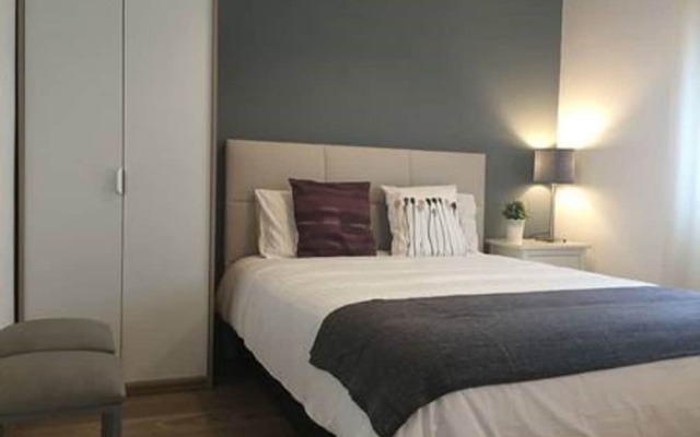 Отель Best Houses 4 - Loft Heart of Peniche Португалия, Пениче - отзывы, цены и фото номеров - забронировать отель Best Houses 4 - Loft Heart of Peniche онлайн комната для гостей