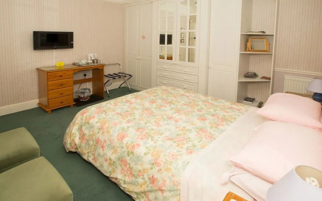Eypeleaze B & B