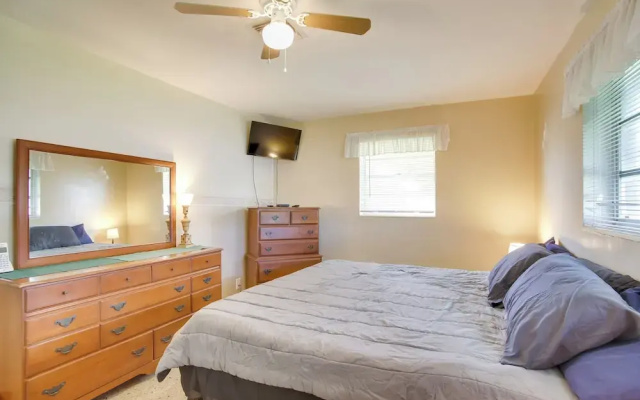 Pets Welcome: Cozy Home w/ Pool in Margate!