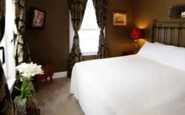 The Twilight Lodge