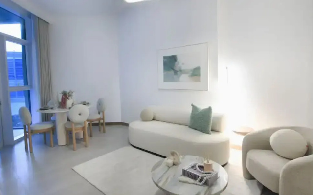 Elegance 1BR Luxury at Missoni