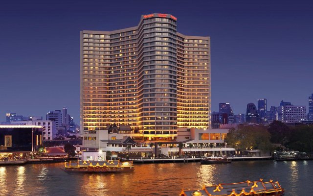 Отель Royal Orchid Sheraton Hotel & Towers Таиланд, Бангкок - 1 отзыв об отеле, цены и фото номеров - забронировать отель Royal Orchid Sheraton Hotel & Towers онлайн вид на фасад