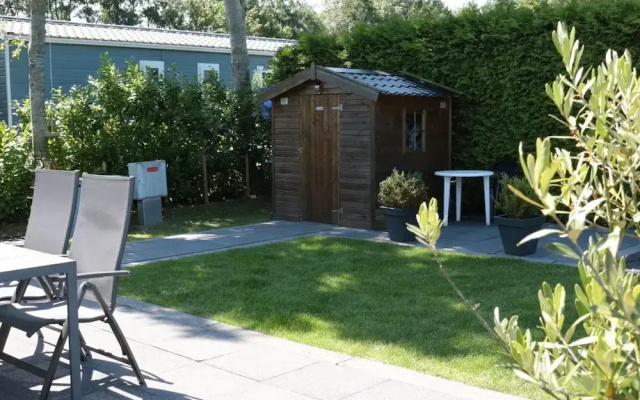 Tidy Chalet with Microwave near Wadden Sea