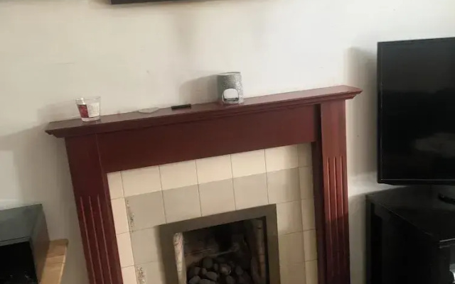 Edinburgh City Escape - Large 1 Bedroom Apartment