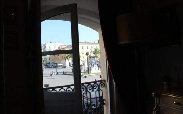 Les Suite Royales