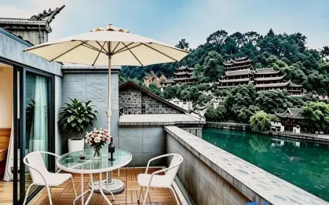 Qingping · Jian Homestay (Zhenyuan Ancient Town)