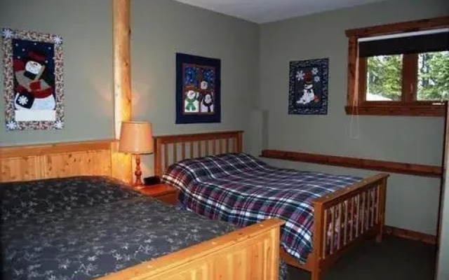 Keremeos Creek Crossing by Apex Accommodations