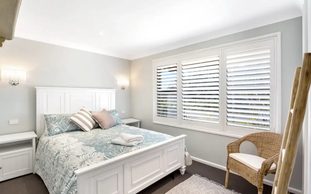 Bagnall Avenue, 1