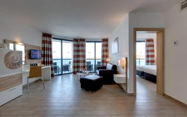 AX ODYCY Hotel