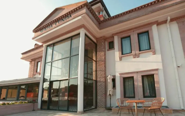 Sukha Cunda Otel