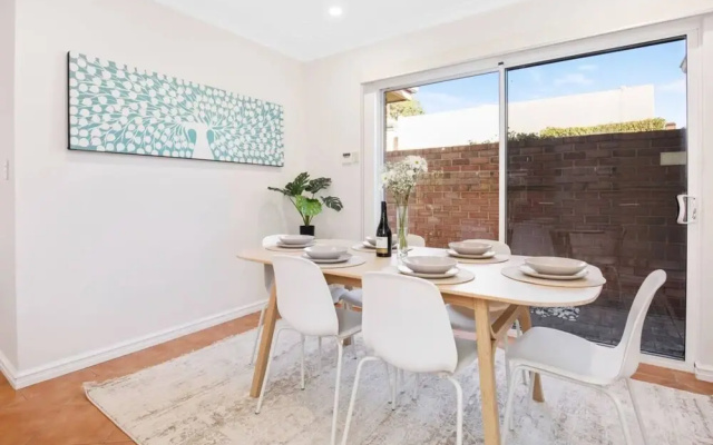 Idyllic Modern Scarborough Home Fireplace BBQ