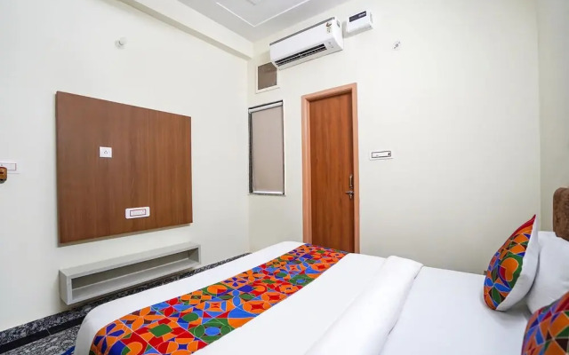 FabHotel Shri Ram Mohan Palace