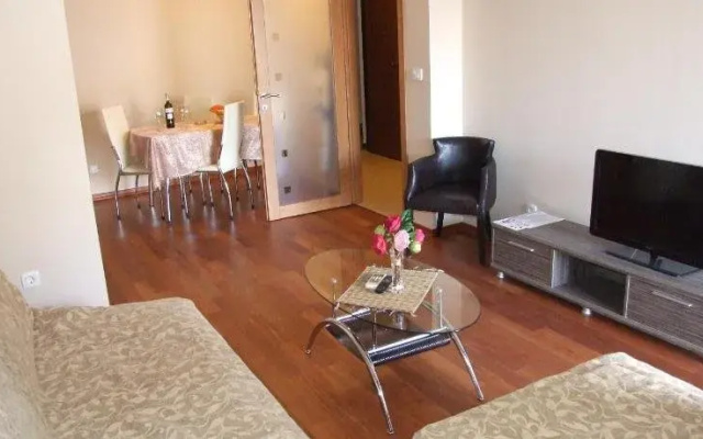 Beachfront Apartments Oaza 2