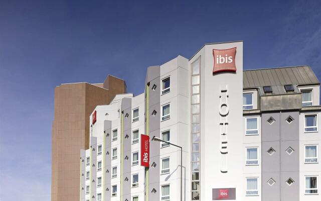 Отель ibis Hotel Köln Centrum Германия, Кёльн - отзывы, цены и фото номеров - забронировать отель ibis Hotel Köln Centrum онлайн вид на фасад