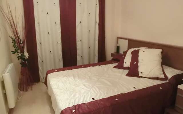 Отель Apartament Santa Clotilde 2 Испания, Льорет-де-Мар - отзывы, цены и фото номеров - забронировать отель Apartament Santa Clotilde 2 онлайн комната для гостей