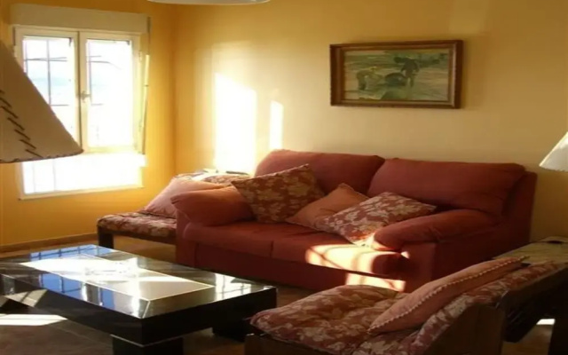 Pontevedra 100119 2 Bedroom Apartment By Mo Rentals