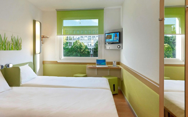 ibis budget Warszawa West Station
