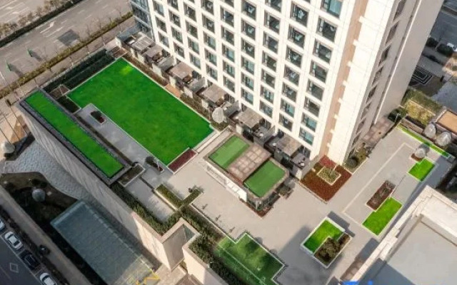 Fengdong ZiJin Hotel
