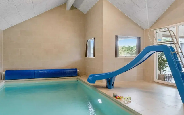 5 Star Holiday Home in Lokken