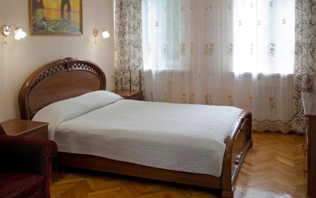 Hotel Ukraina Lux