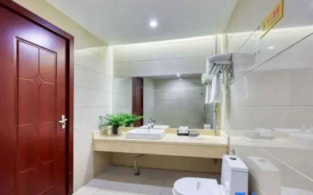 Yuxi Hui Jing Hotel