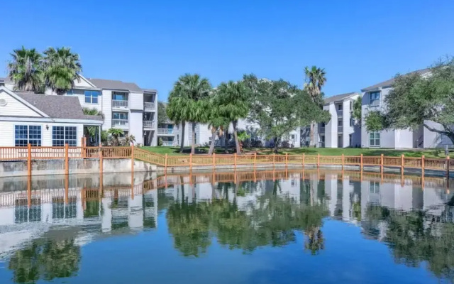 Island Stay on Galveston Bay