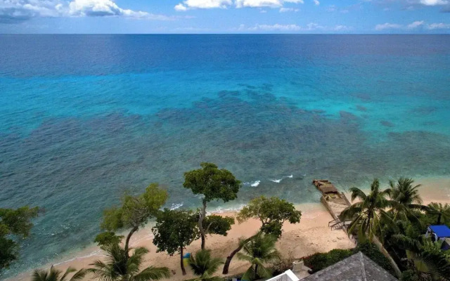 Waterside Apartment 101 by Island Villas