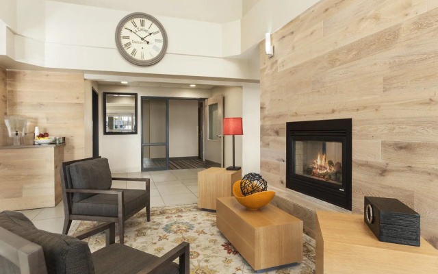 Country Inn & Suites by Radisson, Eagan, MN