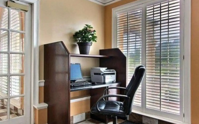 Quality Inn Richmond Hill - Savannah I-95