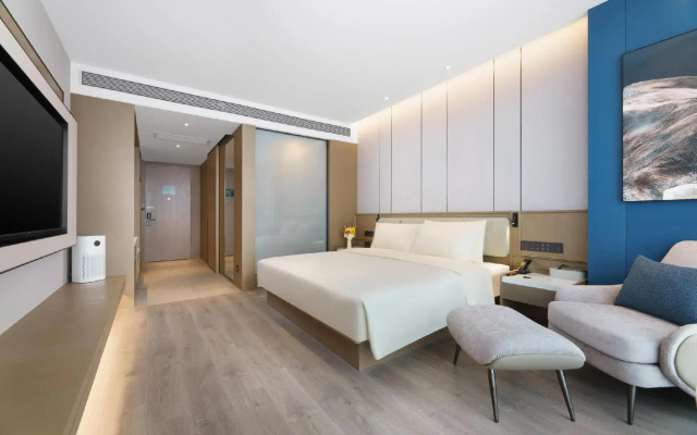 Atour Hotel Jinan West Station East Square