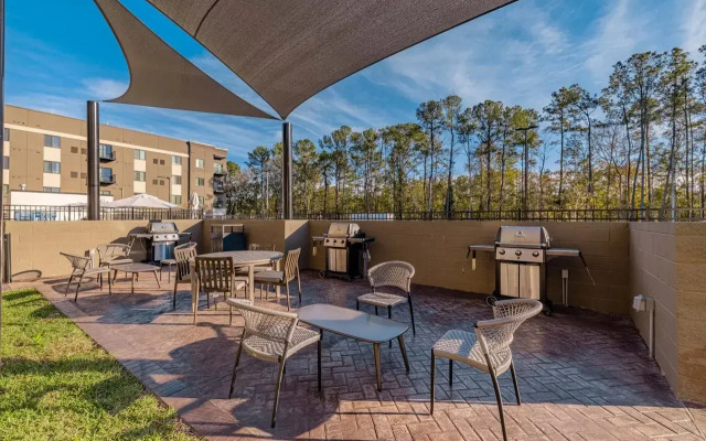 WaterWalk Extended Stay by Wyndham Jacksonville Deerwood Pk