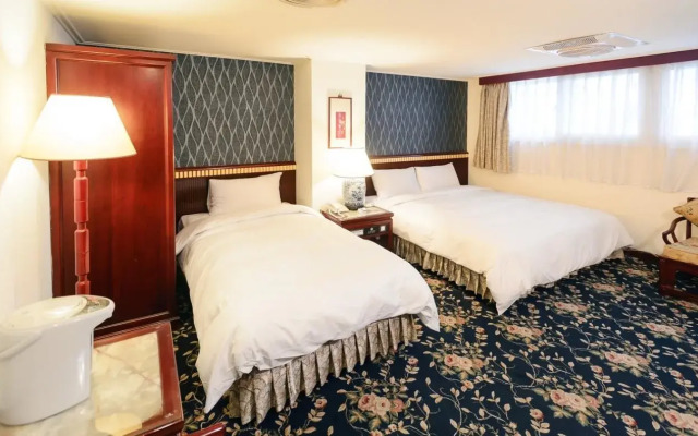 Kiwi Express Hotel MRT Wen Xin (Feng Jia Branch 1)
