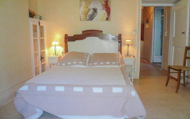Village House in La Caunette With Pool