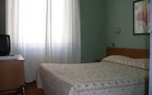 Mary Hotel