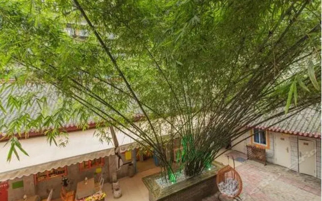 Chengdu Lifes Colour Inn