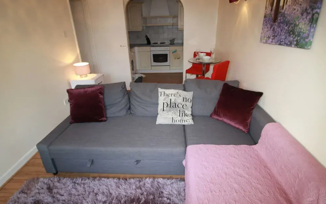 Richmond Court Apartment by Cardiff Holiday Homes