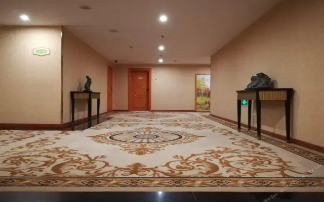 Hot Spring Leisure City International Hotel