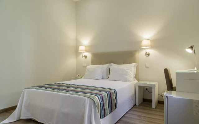 Porto Domus Hotel